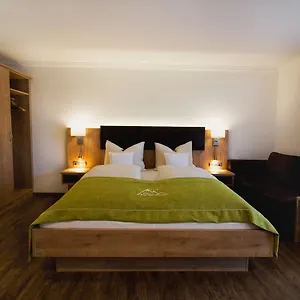 3* Hotel Garni Alp - Chiemgaukarte Inclusive
